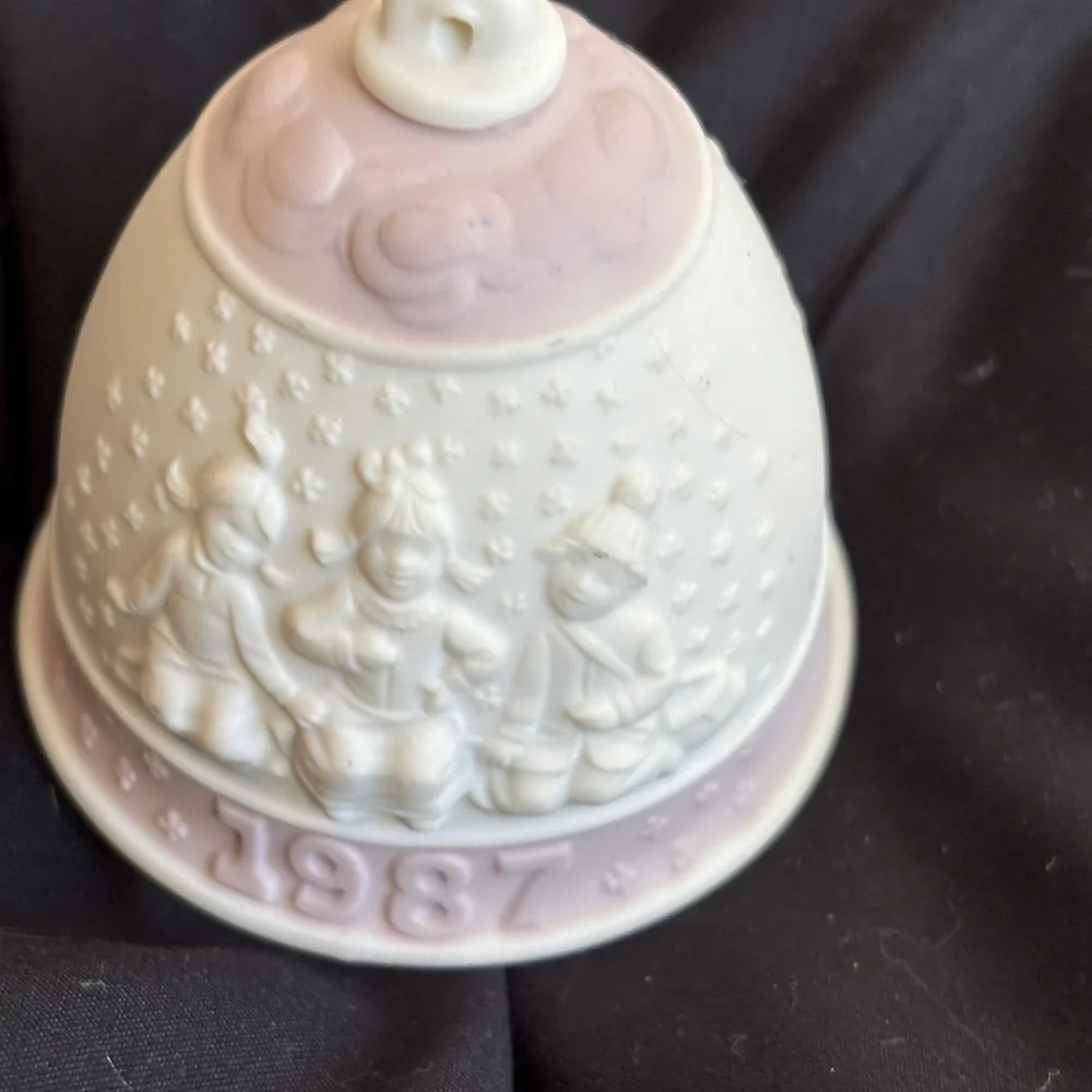 Lladro 1987 Porcelain Christmas Ornament Bell Holiday Vintage Collectible